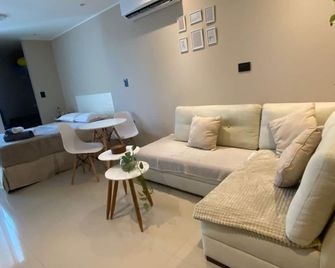 Elegante departamento Sirari Equipetrol - Santa Cruz de la Sierra - Sala de estar
