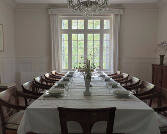 Manoir de Plaisance - Benon - Essbereich