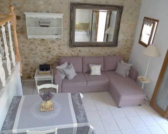 Lou Marcelou - Apartment Two - Sainte-Croix-du-Verdon - Sala de estar