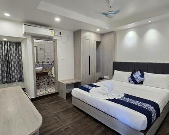 Hotel Akshaya - Aberdeen - Bedroom