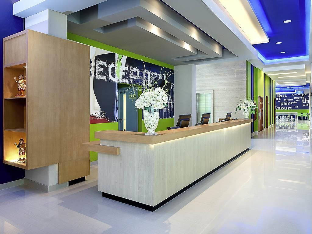 Ibis Budget Semarang Tendean - סמראנג - בניין