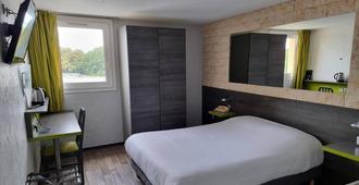 Hôtel Le Relais - Lons - Bedroom