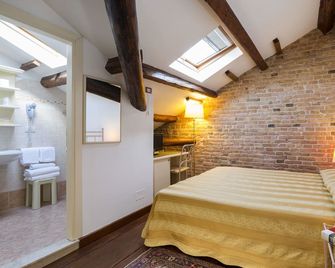 Villa Casanova - Venice - Bedroom