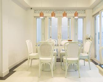 Noursabah Boutique Bed Bangkok - Bangkok - Dining room