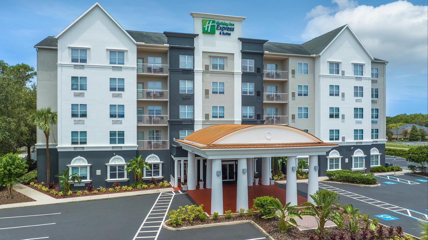 Holiday Inn Express & Suites Lakeland North - I-4