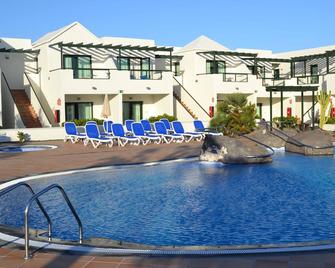 Hotel Pocillos Playa - Puerto del Carmen - Pool