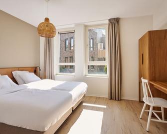 Modern 2-room apartment with outdoor patio or balcony - Maastricht - Bedroom