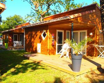 Comfort \'Pigne de Pin\' I (sleeps 6) - Vieux-Boucau-les-Bains - Patio