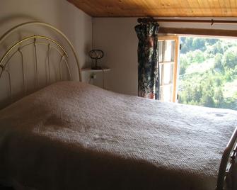 Large stone building panoramic view - Annot - Chambre