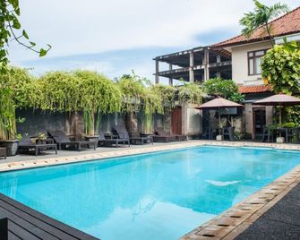 Villa Bunga Hotel - Kuta - Pool