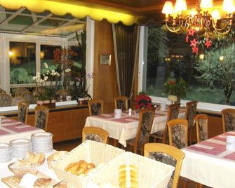 Hostel Vista Zweisimmen - Zweisimmen - Restaurant