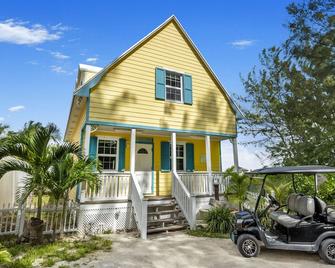 Stay Right On The Beautiful White Sand Beach - Free Golf Cart and Kayaks - Spanish Wells - Building