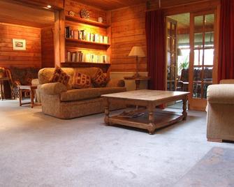 Old Pines Hotel - Spean Bridge - Living room