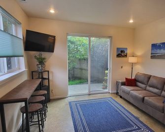 Arcata Sunset Townhouse - Arcata - Wohnzimmer
