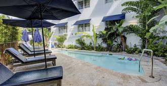 Oceanside Hotel - Miami Beach - Svømmebasseng