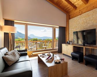 Hôtel Cailler & Bains de la Gruyère - Val-de-Charmey - Living room