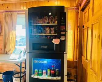 Wisconsin-Aire Motel by OYO Random Lake - Random Lake - Lobby