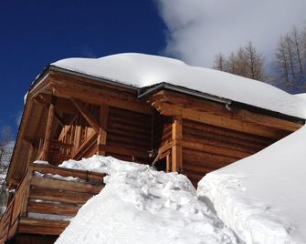 Chalet in residence Chalet Mercantour - Isola - Bâtiment