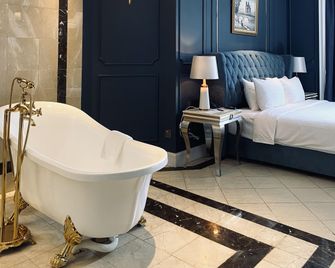 Grand Eska Hotel & Suites Batam - Lubuk Baja