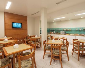 รีดี อันดราด นาเวกันเทส - เรซิเฟ่ - ร้านอาหาร