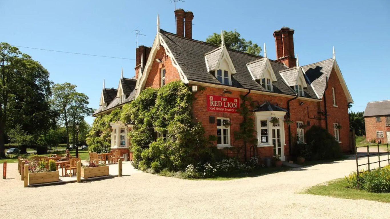 ذا ريد لايون