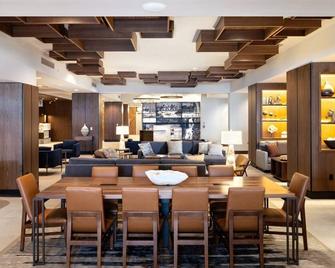 Finding Meili's Luxury Ski-In/Ski-Out Resort+amenities. Studio Suite - Steamboat Springs - Ruokailuhuone