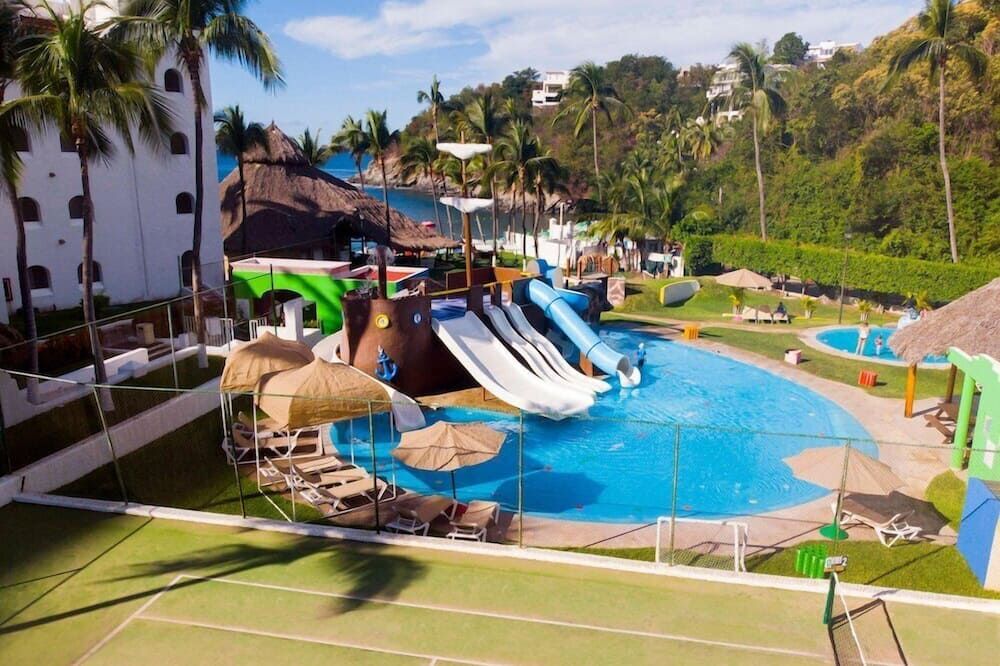 Tesoro Manzanillo - מנזניו - בריכה