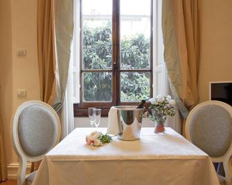 Serristori Palace Residence - Florence - Dining room