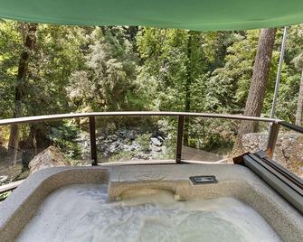 Buck Hollow - Cazadero - Balcón