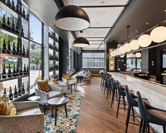 Hotel Indigo Baton Rouge Downtown By IHG - באטון רוז' - בר