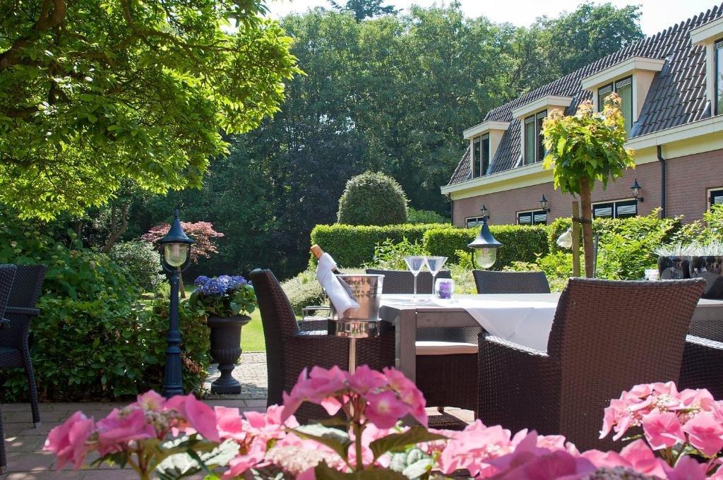 Boetiek Hotel Bonaparte Lochem From $80. Barchem Hotel Deals & Reviews ...