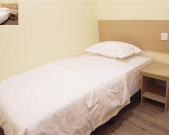 No.31 Maple Inn - Simpang Empat (Semanggol)