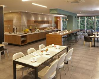 City Express Suites by Marriott Ciudad de México Santa Fe - Mexico City - Restaurant