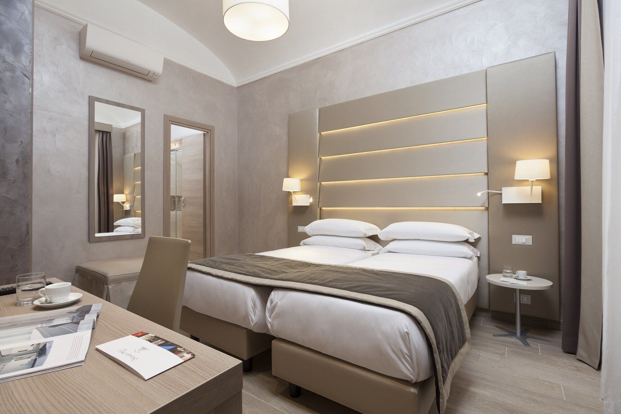 كينيدي هوتل