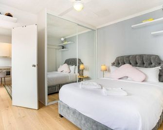 Boutique Redfern The Best of City Fringe Living - Sydney - Bedroom