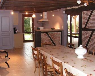 Rosaline's Farm - Dommartin-lès-Cuiseaux - Comedor