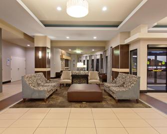 Holiday Inn Express & Suites Tacoma Downtown - Tacoma - Area lounge
