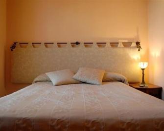 Locanda Da Vittorio - Manerba del Garda - Bedroom