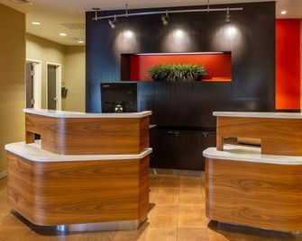 Courtyard by Marriott Lexington Keeneland/Airport - Lexington - Recepción