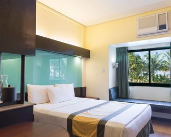 Microtel by Wyndham Cabanatuan - Cabanatúan - Habitación