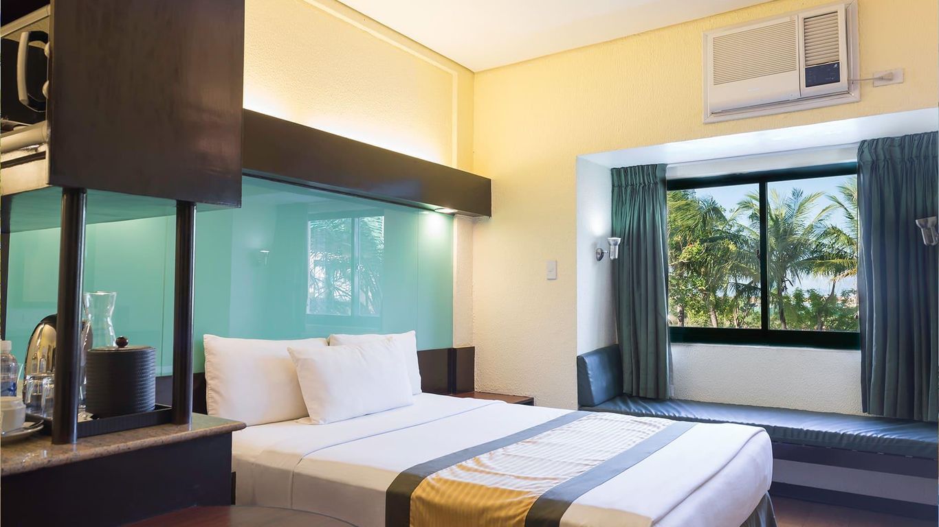 Microtel by Wyndham Cabanatuan