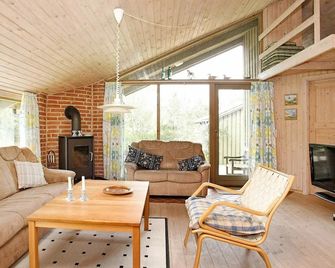 8 Person Holiday Home in Fjerritslev-by Traum - Fjerritslev - Living room