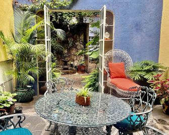 Boutique Hotel Casa Camellia - San Miguel de Allende - Patio
