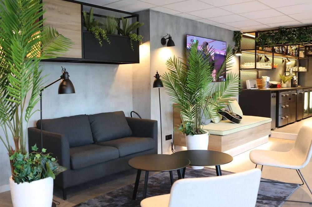 إيبيس بدجيت أوبيناس - اوبينا - ردهة