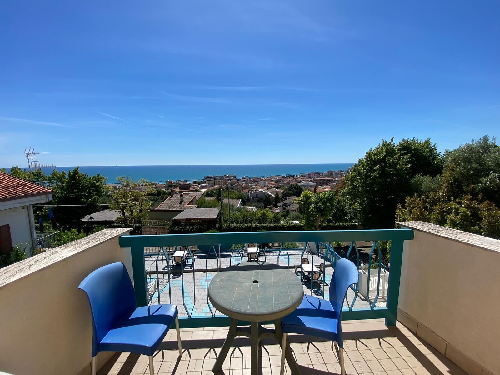 B&B Miramare Grottammare - Grottammare - Varanda