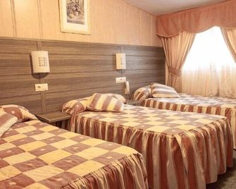 Hotel Restaurante America - Oca - Habitación