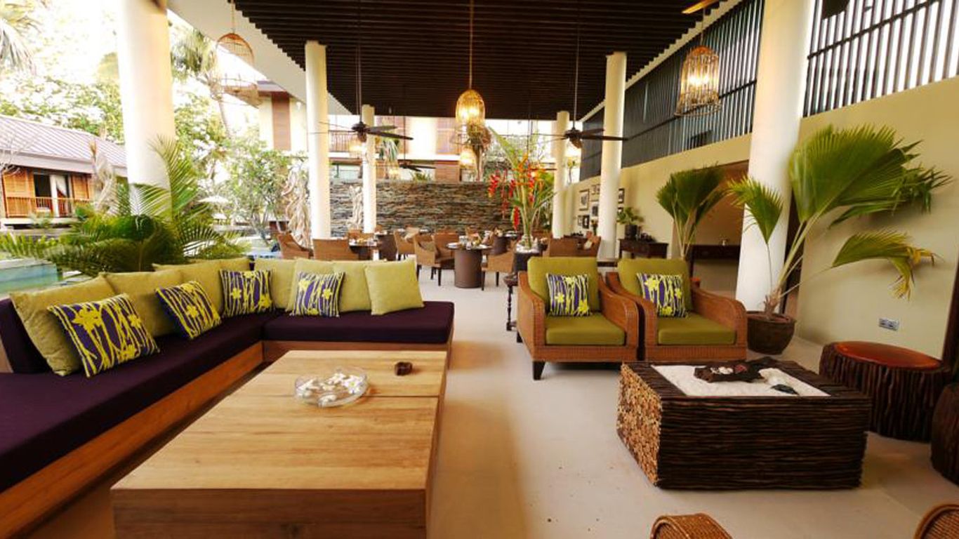 Dhevatara Beach Hotel