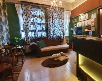 Escape Backpackers Kk - Kota Kinabalu - Recepción