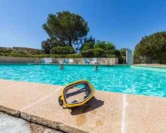 Residence Les Arbousiers - Saint-Florent - Piscine