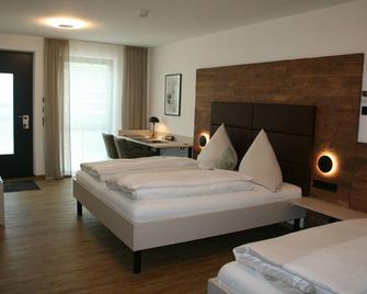 Hotel Bavaria - Dingolfing - Bedroom
